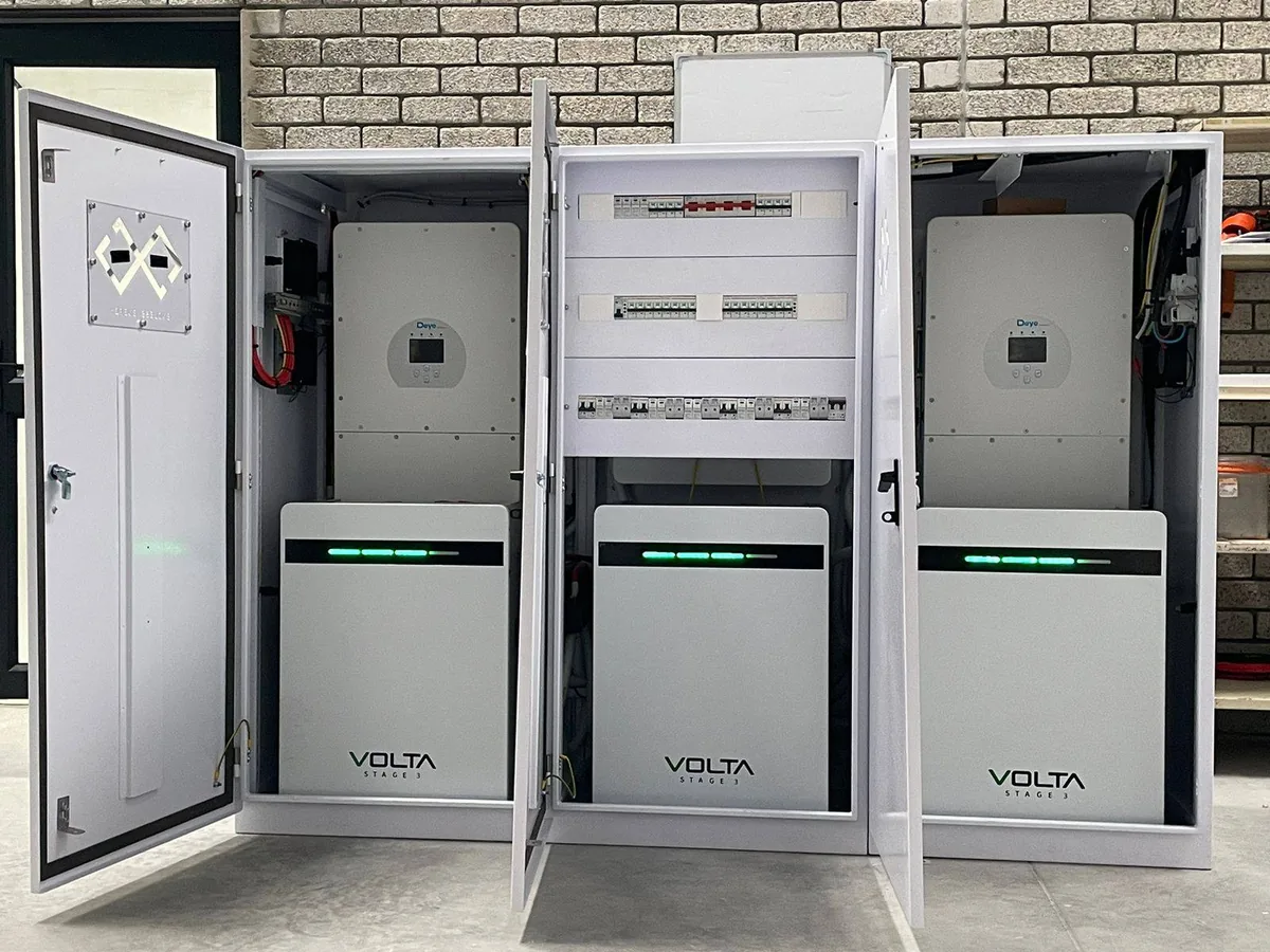 Battery and inverter installation